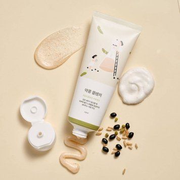 Пінка для очищення шкіри з екстрактом чорних соєвих бобів Round Lab Soybean Сleanser 150мл