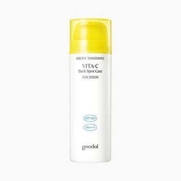 Сонцезахисна сироватка з вітаміном С Goodal Green Tangerine Vita C Dark Spot Care Sun Serum, 50 мл