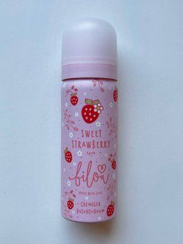 Міні пінка для душу з ароматом свіжої полуниці BILOU Sweet Strawberry, 50 мл