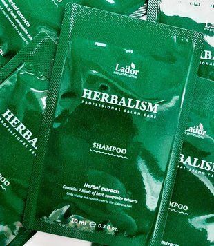 Пробник шампуня з трав'яними екстрактами La'dor Herbalism Shampoo, 10 мл