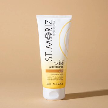 Лосьйон зволожуючий для поступової засмаги St Moriz Professional Tanning Moisturiser 200 мл