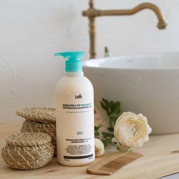 Кератиновий безсульфатний шампунь La`dor Keratin LPP Shampoo pH 6,0, 530 ml